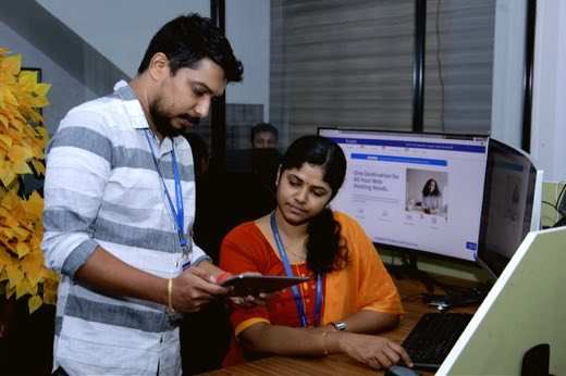 Ucartz engineers mentoring a teammate
